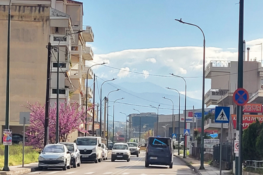 SL68 في اليونان